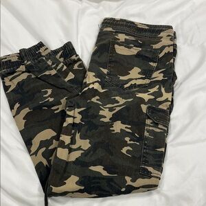 Elite Jeans Women’s Camouflage Cargo Pants